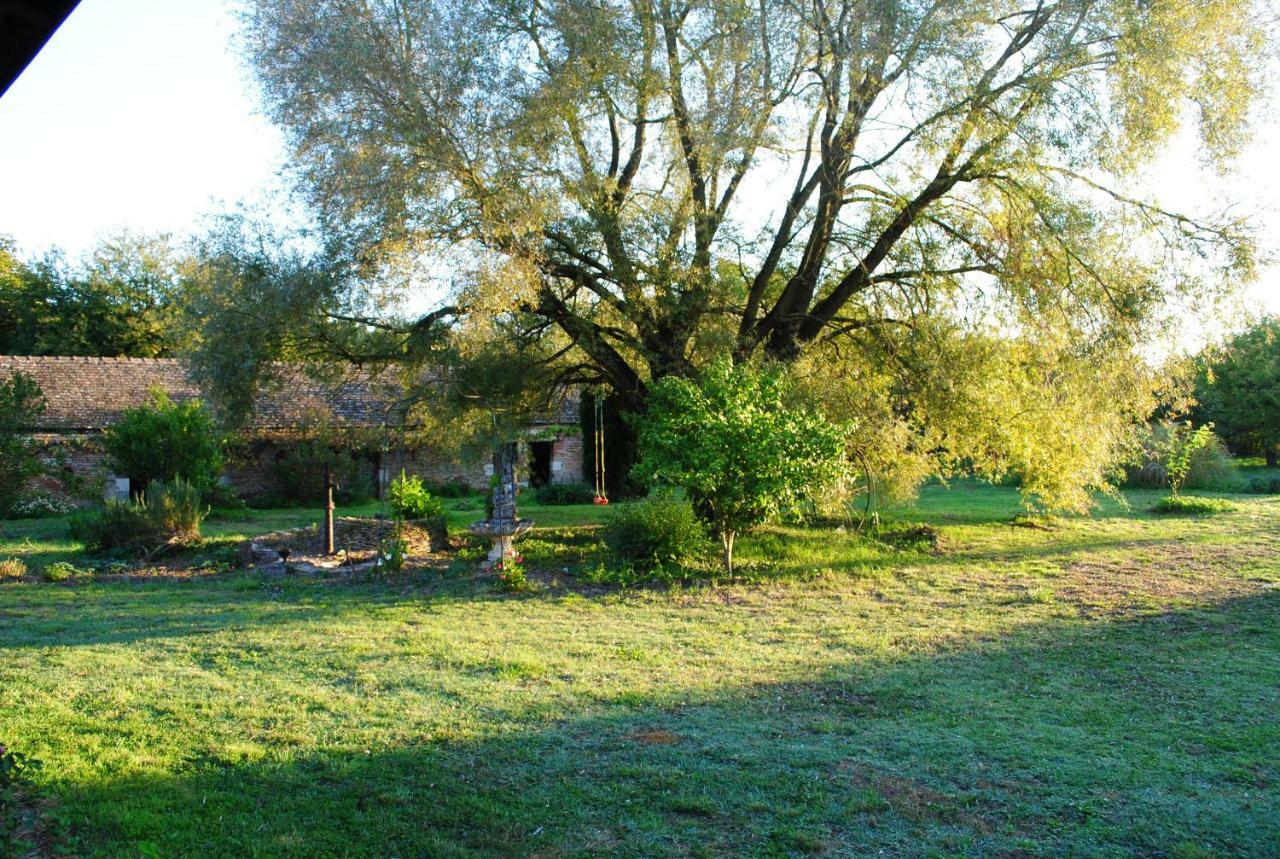 Gite Evidence Varennes-sur-le-Doubs Екстер'єр фото